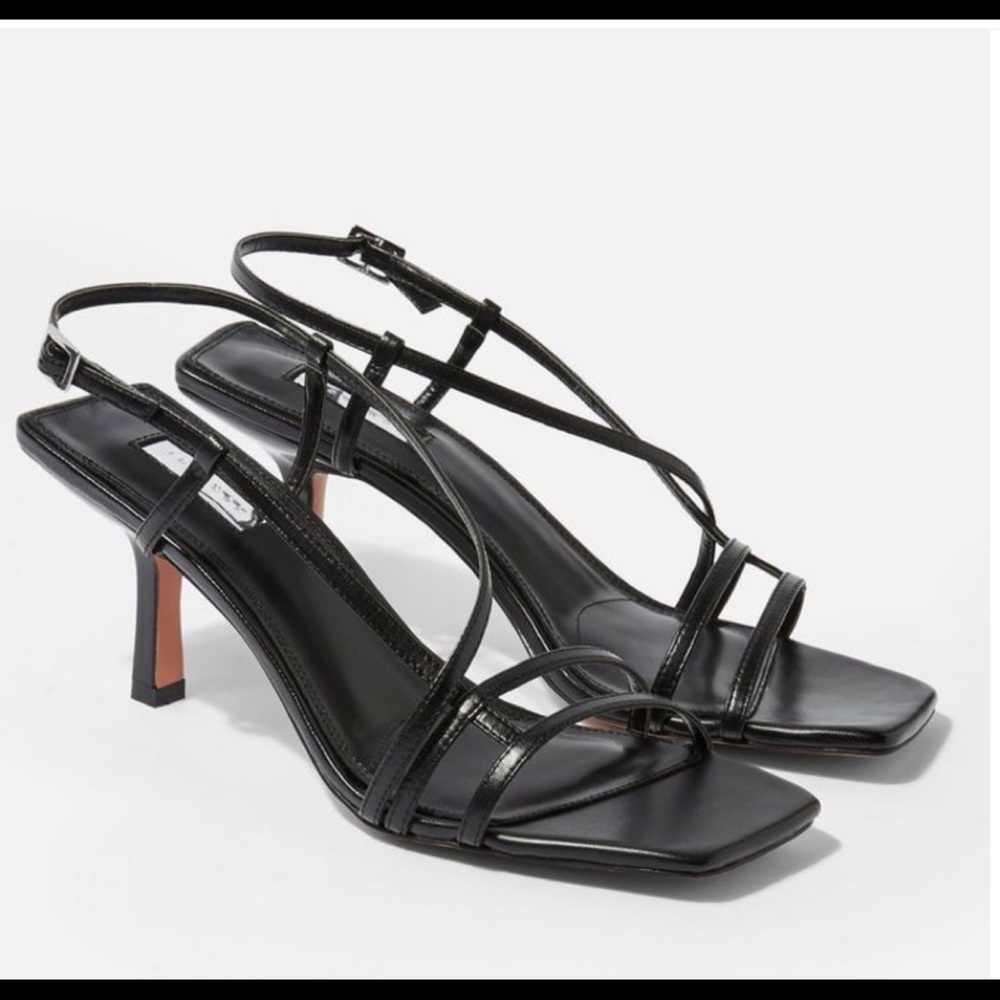 TOPSHOP STRAPPY SANDALS SIZE 6